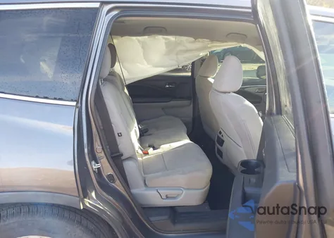 2018 Honda Pilot Lx z USA, uszkodzony, nr VIN 5FNYF5H17JB028540